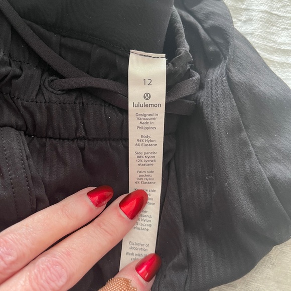 Black Lululemon Joggers - Picture 6 of 6